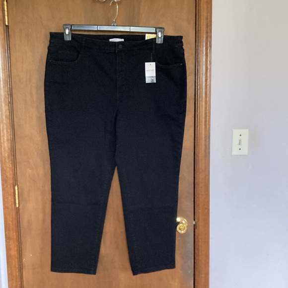 Relisted Nine West black high rise slim straight jean with sculpting denim 20W - Picture 12 of 17